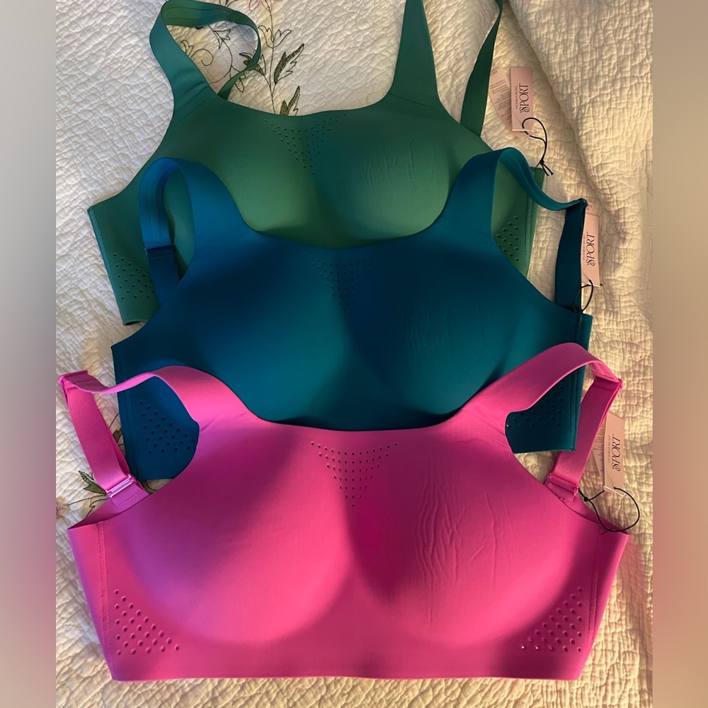 Victorias Secret 3-Pack 34DDD Sports Bras